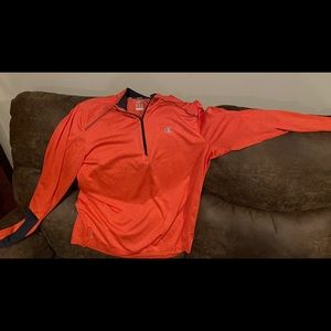 Champion Large Mens pullover